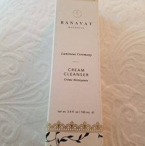 RANAVAT botanics cream cleanser